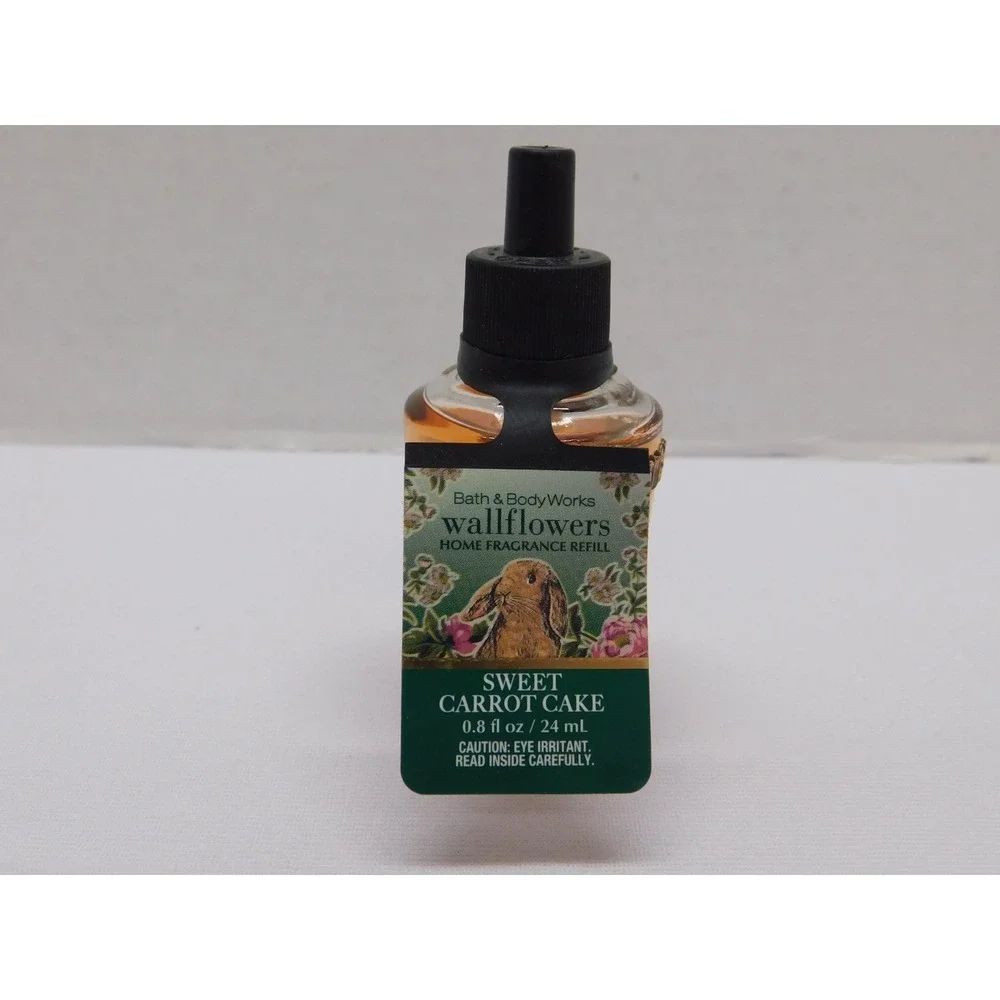 Bath and Body Works Wallflower Refill Sweet Carrot Cake
